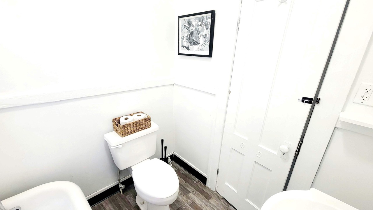 Photo of Bathroom in East Avenue