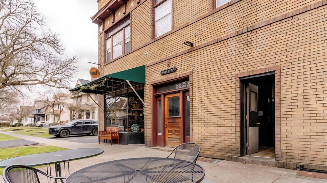 Photo of Outdoor in East Avenue