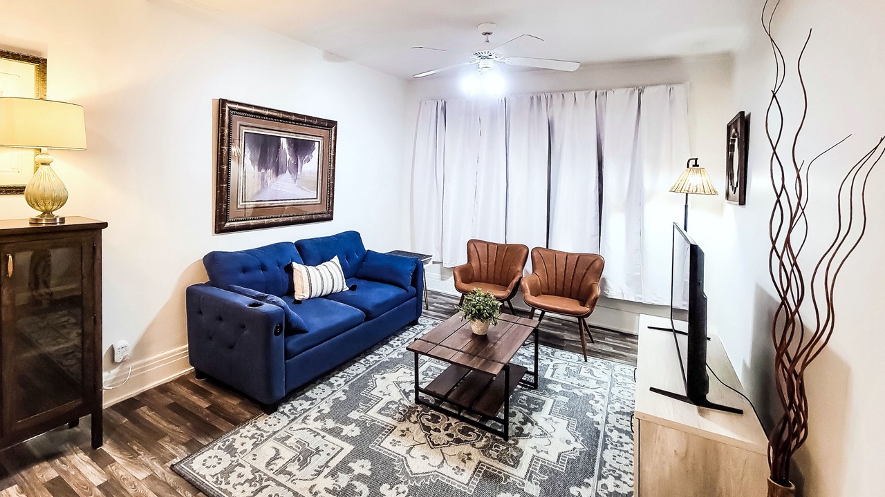 Photo of Livingroom in East Avenue