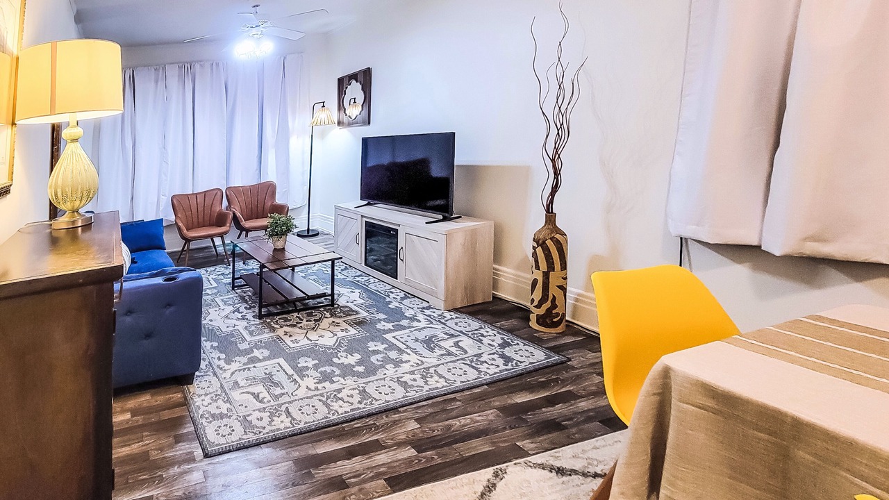 Photo of Livingroom in East Avenue