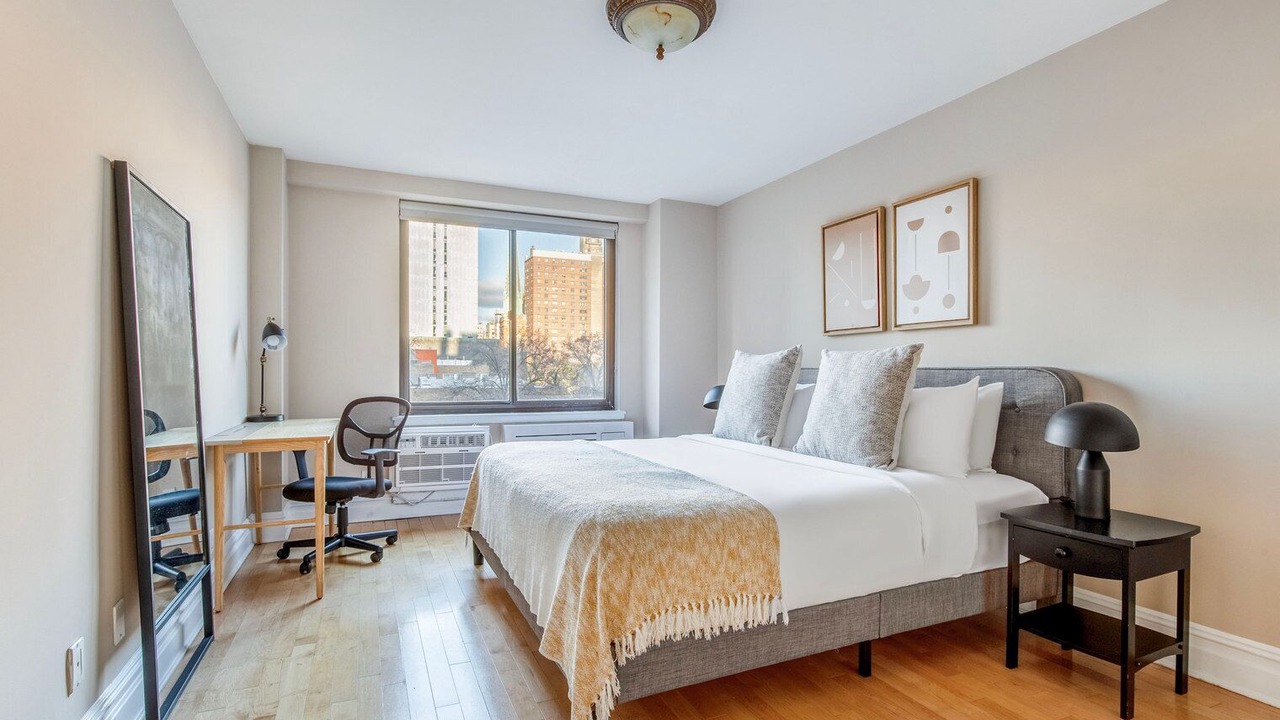 Photo of Bedroom in Manhattan Valley