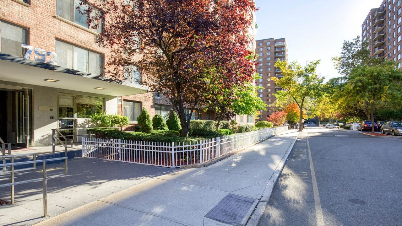 Photo of Outdoor in Manhattan Valley