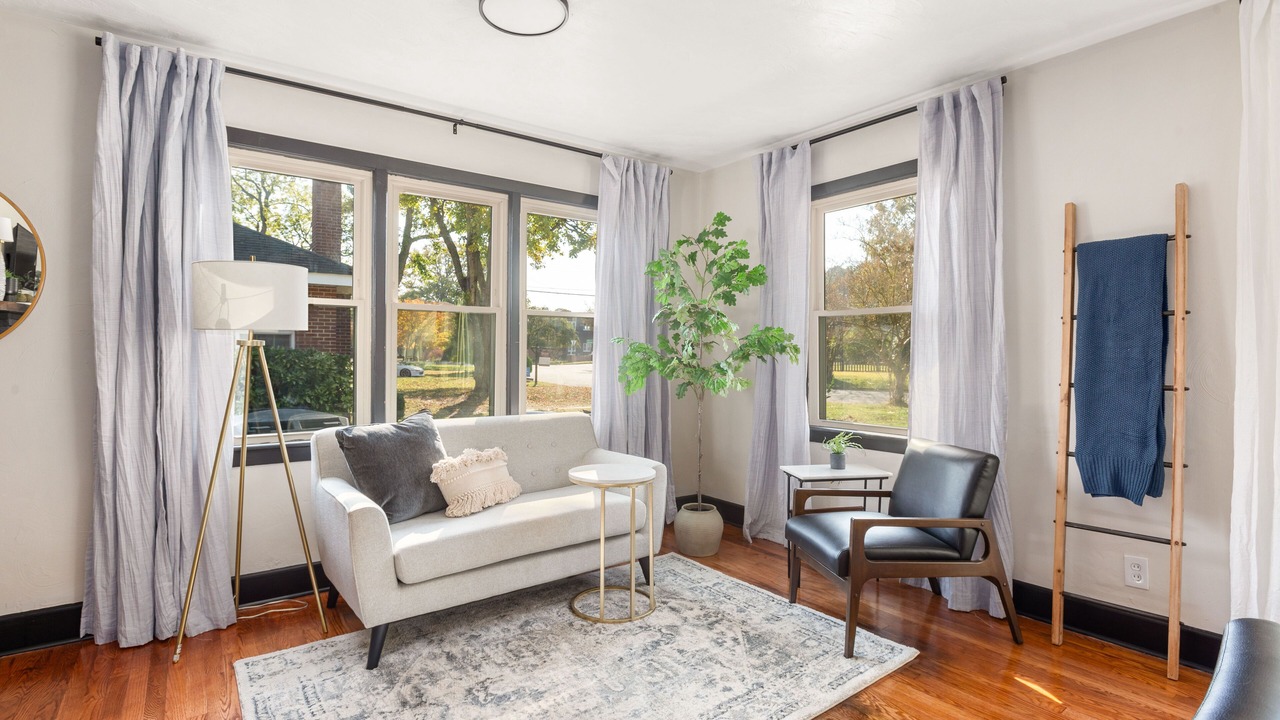Photo of Livingroom in Portsmouth