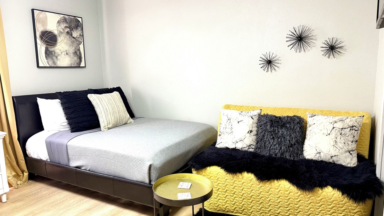 Photo of Bedroom in Central Arlington