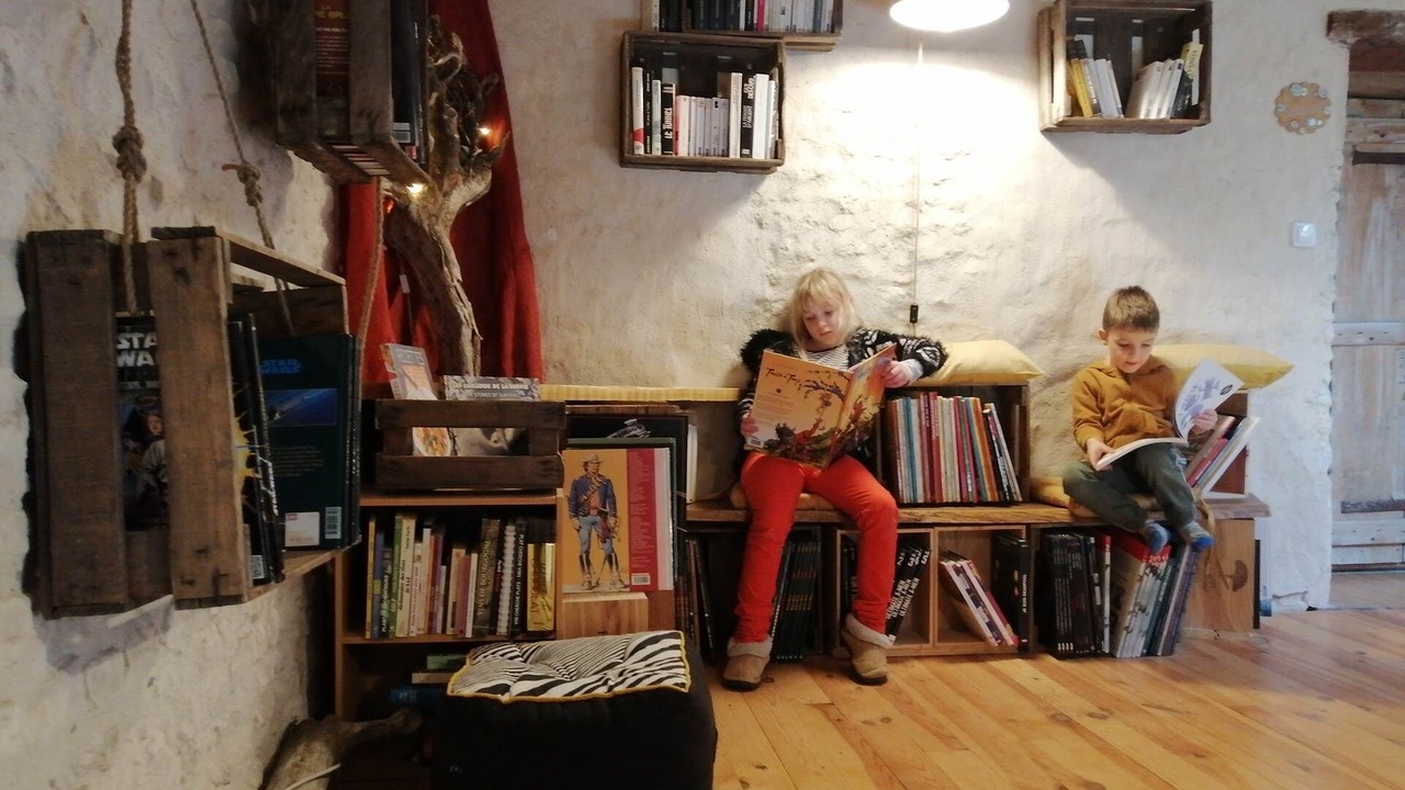 Photo of Others in Montils