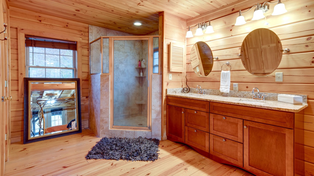Photo of Bathroom in Rutherfordton