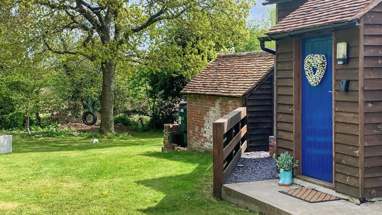 Photo of Outdoor in Cowbeech