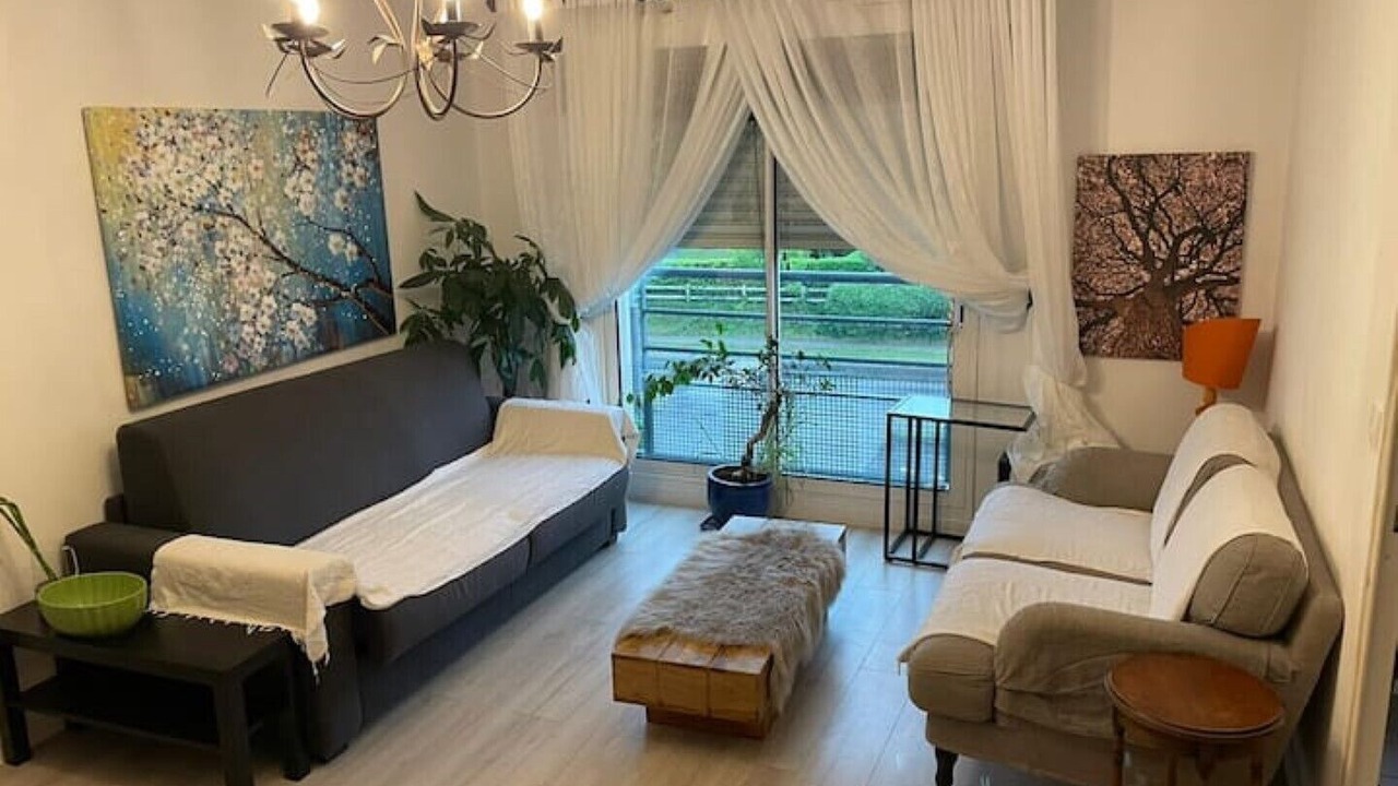Photo of Livingroom in Saint-Gregoire