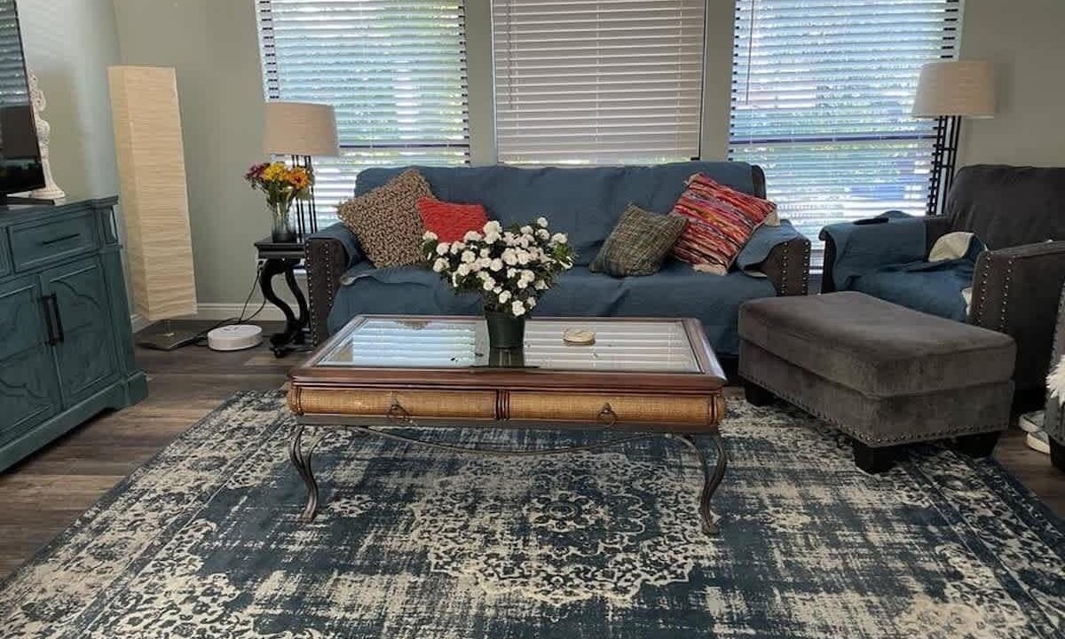 Photo of Livingroom in North Auburn
