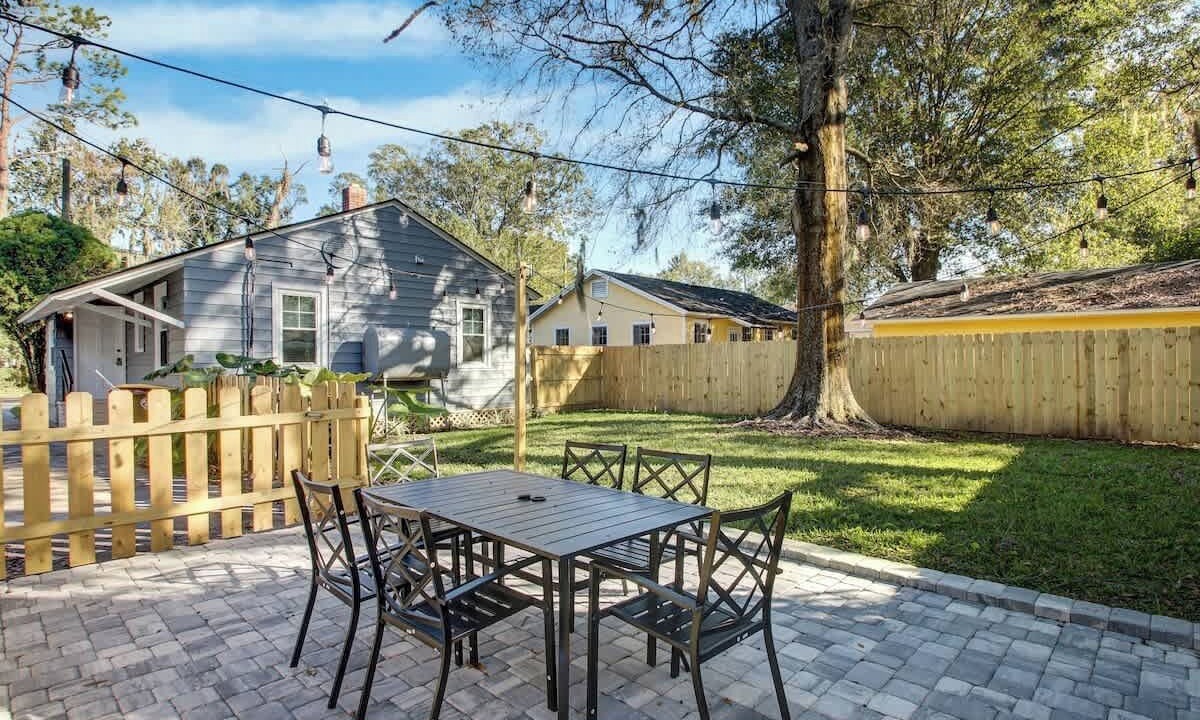 Photo of Outdoor in Murray Hill