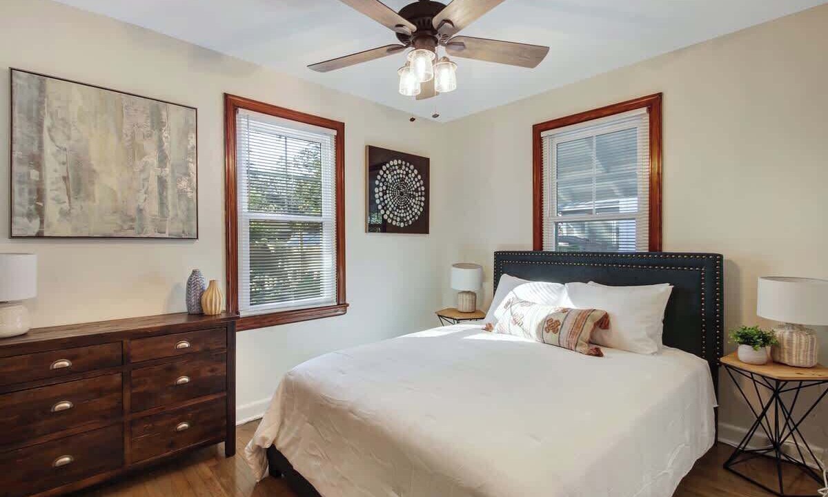 Photo of Bedroom in Murray Hill