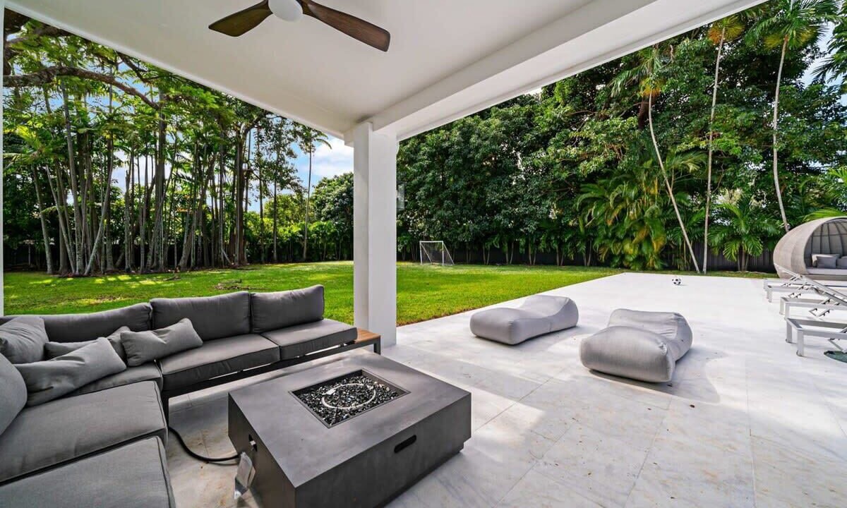 Photo of Outdoor in North Miami