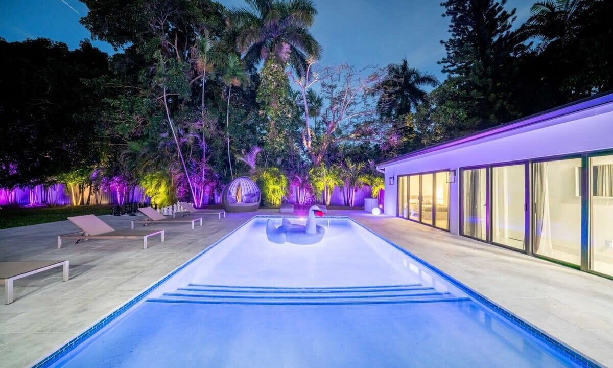 Photo of Outdoor in North Miami