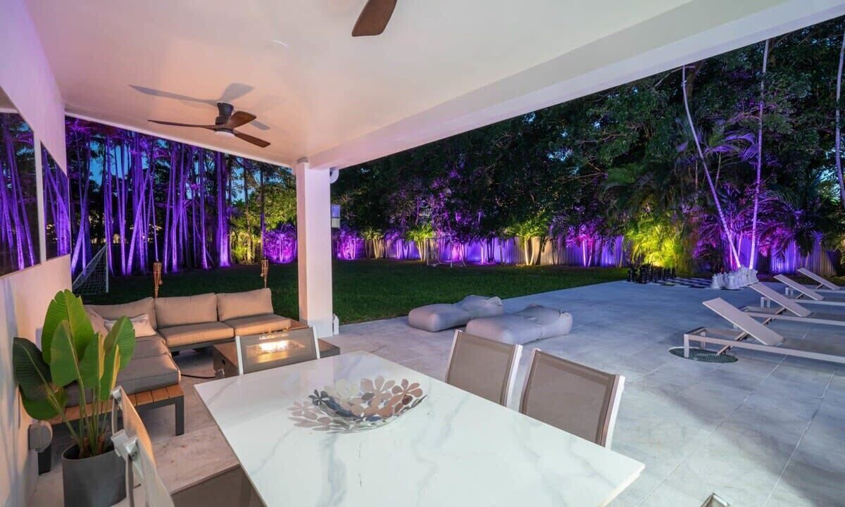 Photo of Outdoor in North Miami
