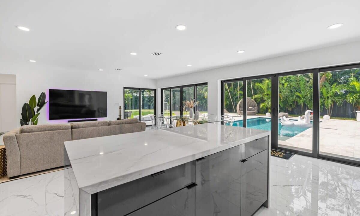 Photo of Outdoor in North Miami