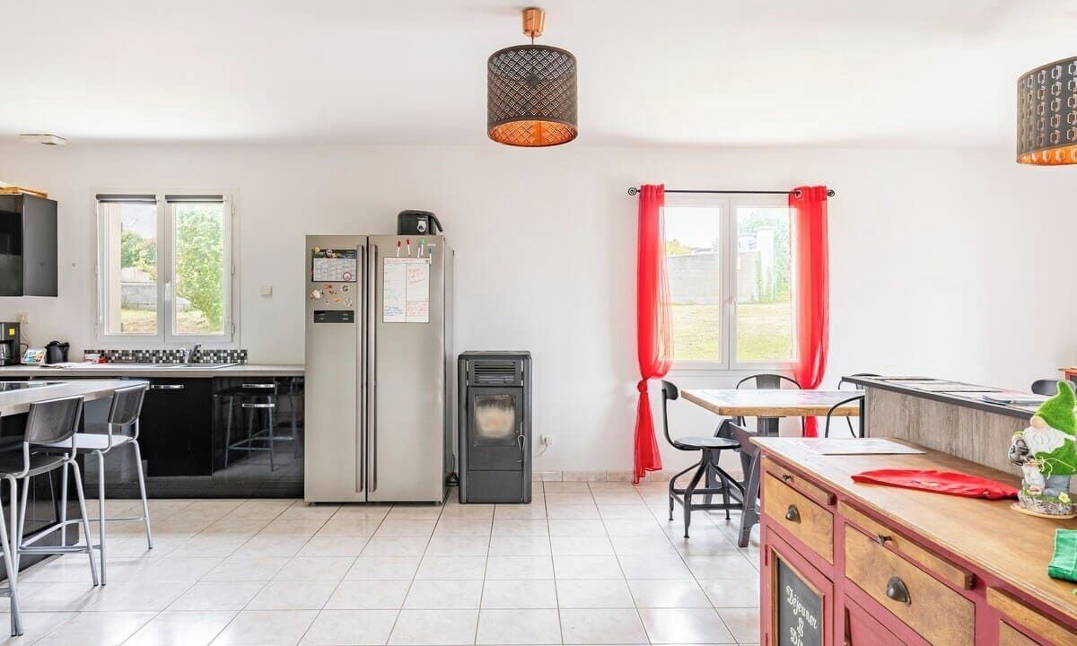 Photo of Kitchen in Esson