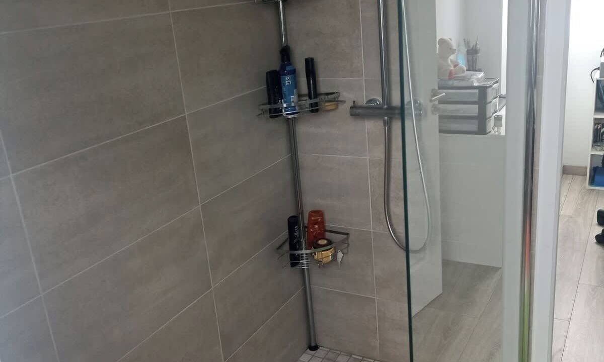 Photo of Bathroom in Esson
