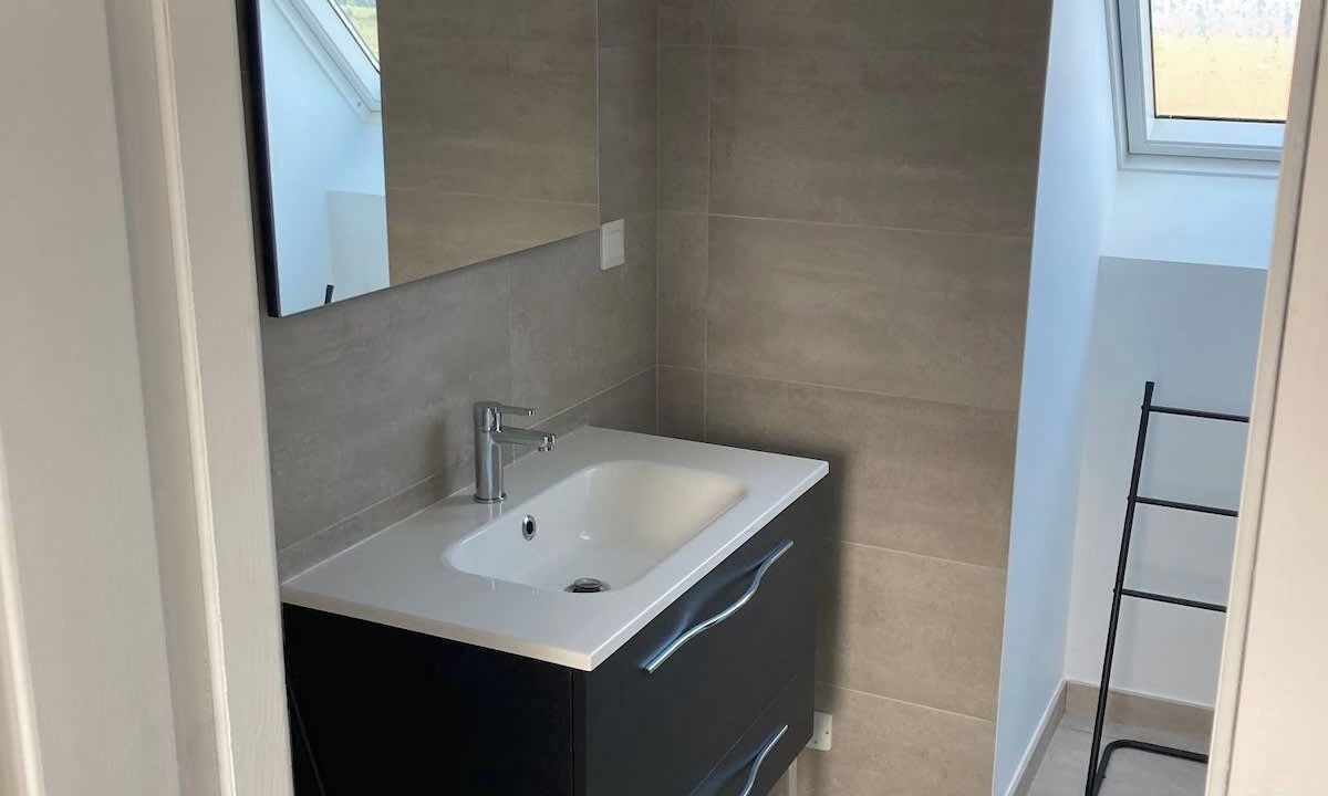 Photo of Bathroom in Esson