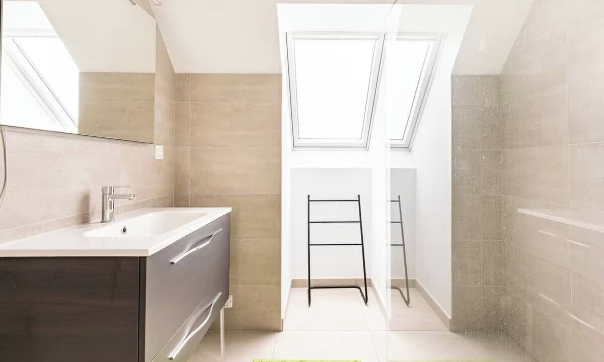 Photo of Bathroom in Esson