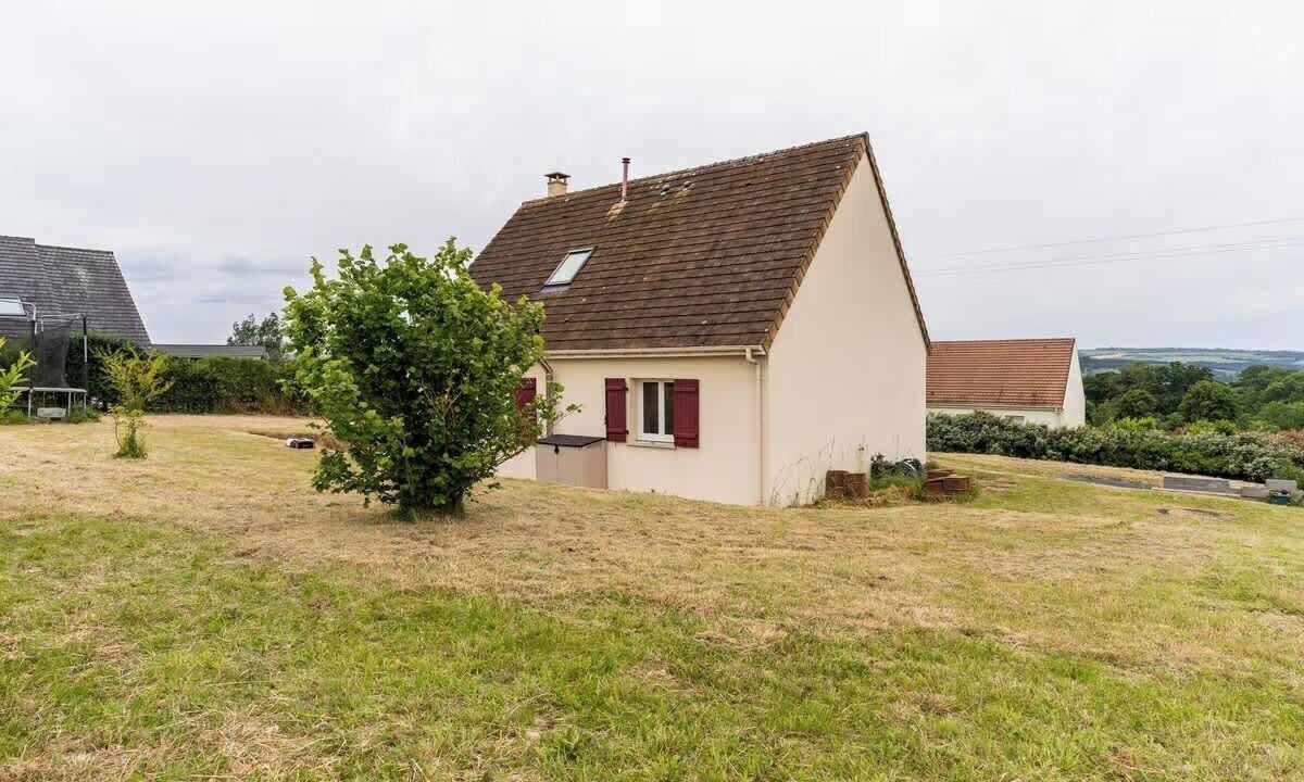 Photo of Outdoor in Esson