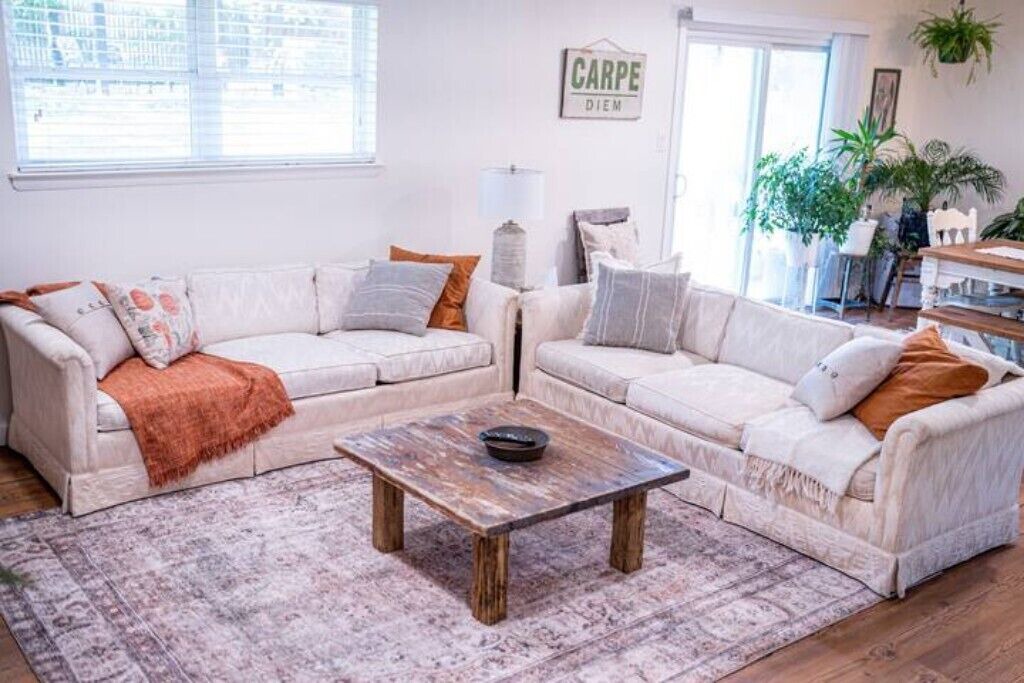 Photo of Livingroom in North Richland Hills