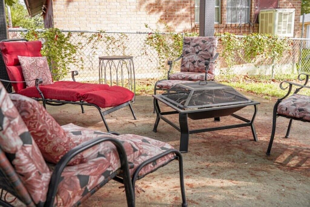 Photo of Patio Balcony in North Richland Hills