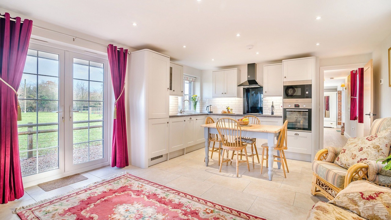 Photo of Others in Lower Wick