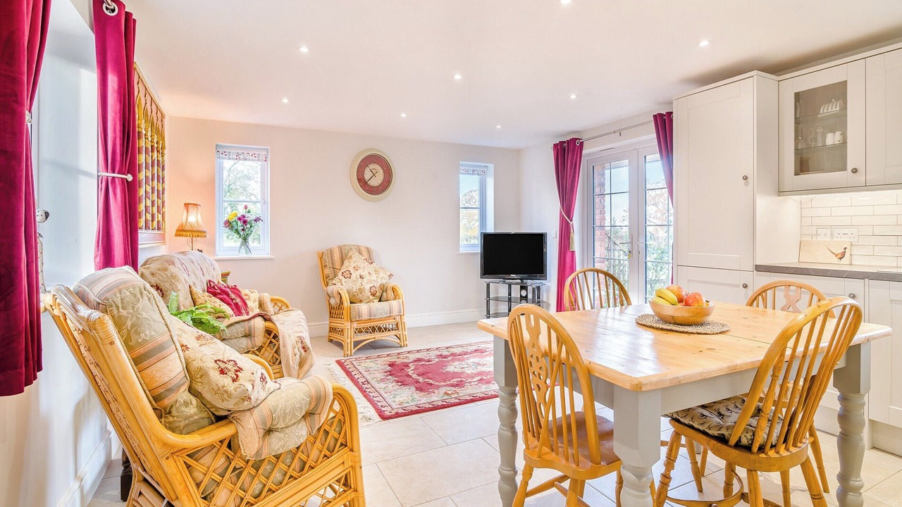 Photo of Others in Lower Wick