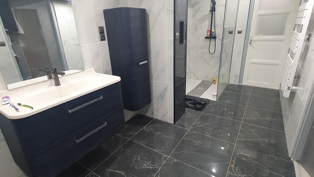 Photo of Bathroom in Longvic