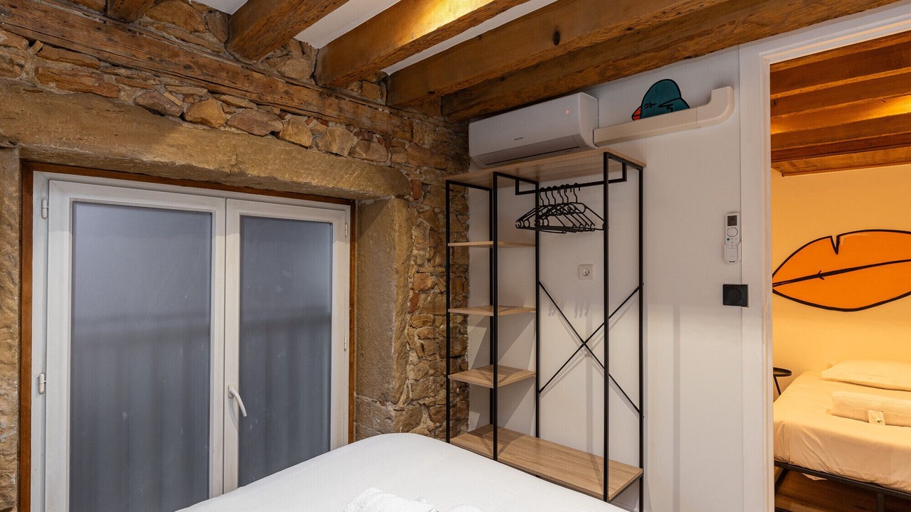 Photo of Bedroom in 2nd Arrondissement