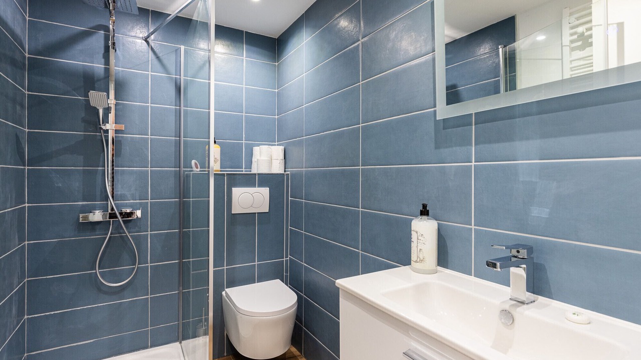 Photo of Bathroom in 2nd Arrondissement