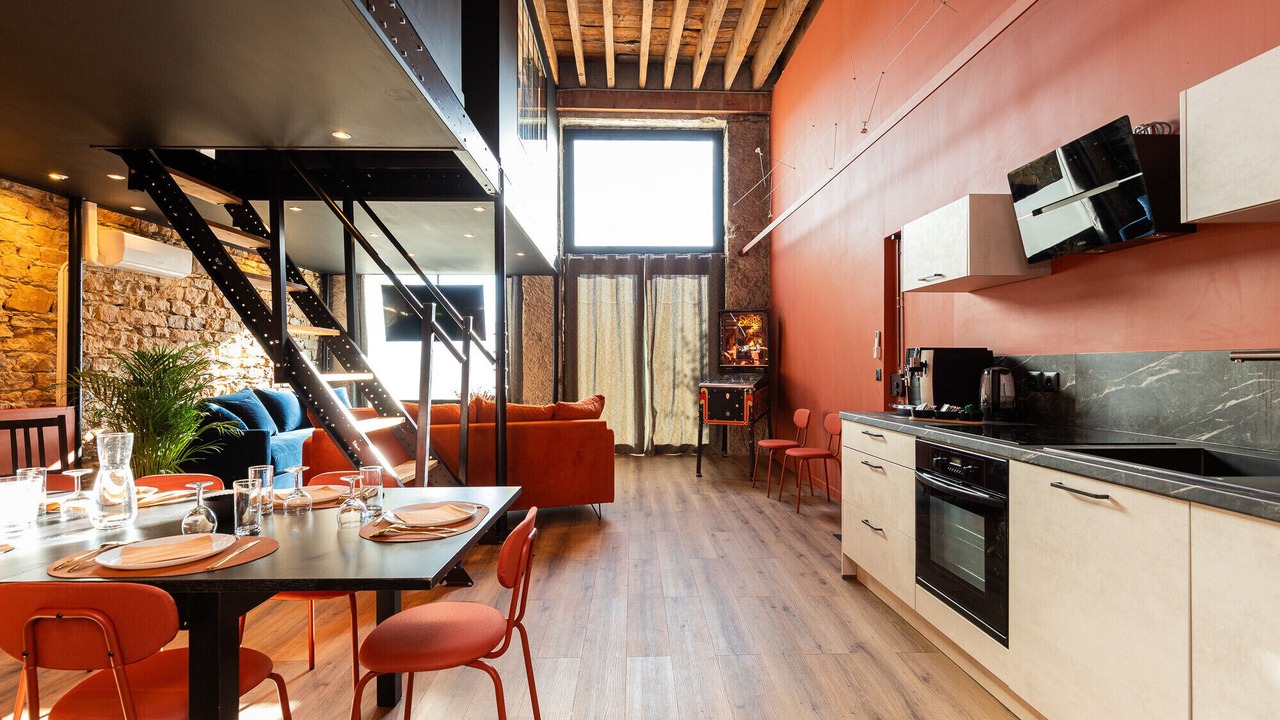 Photo of Others in 2nd Arrondissement