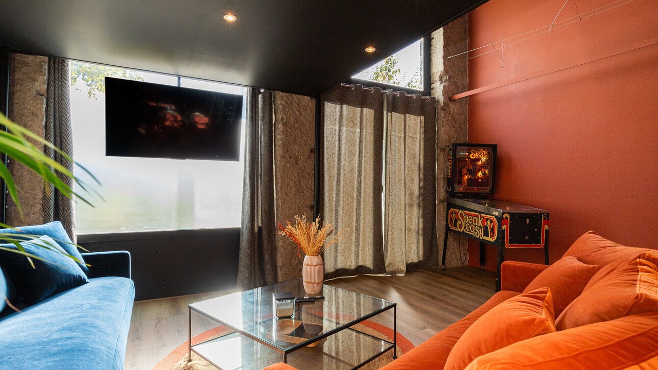 Photo of Livingroom in 2nd Arrondissement