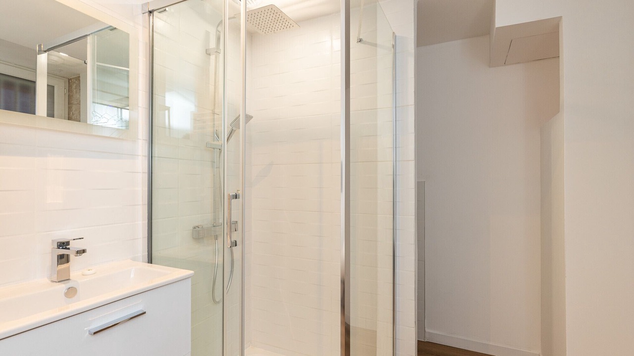 Photo of Bathroom in 2nd Arrondissement