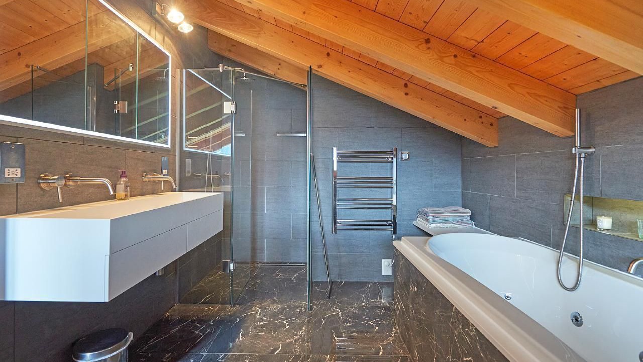 Photo of Bathroom in Heremence