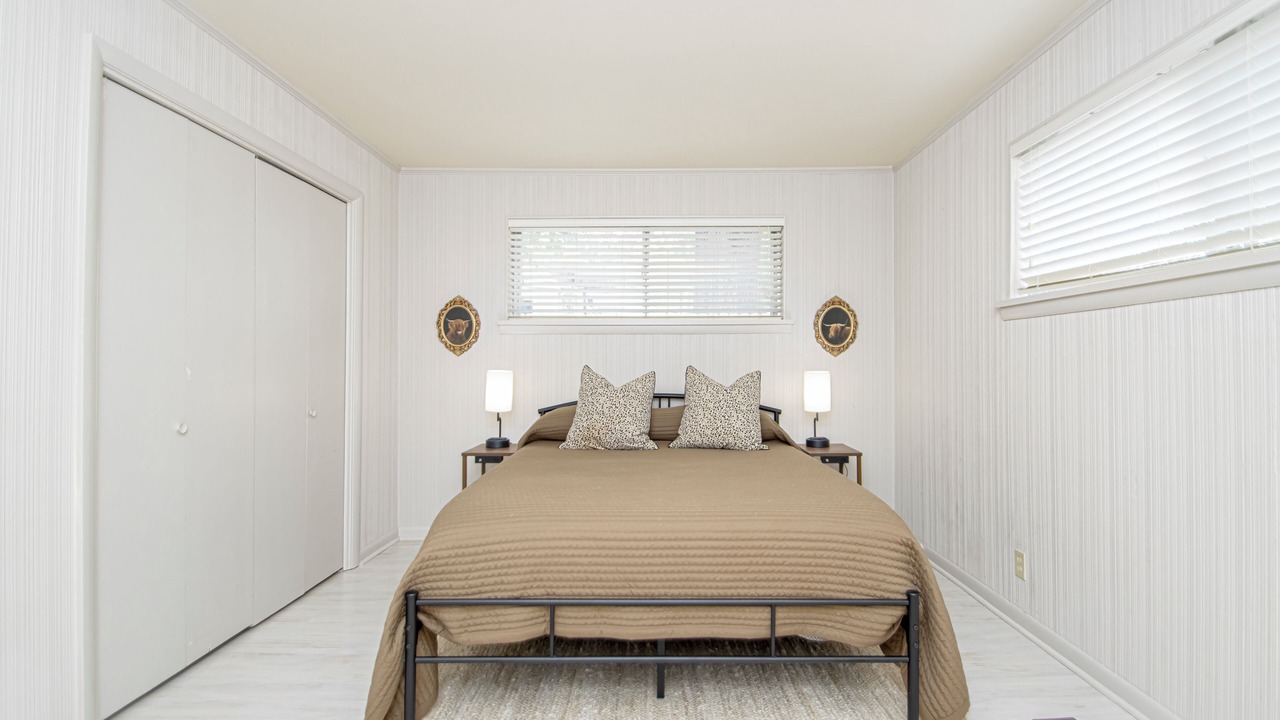 Photo of Bedroom in Benton