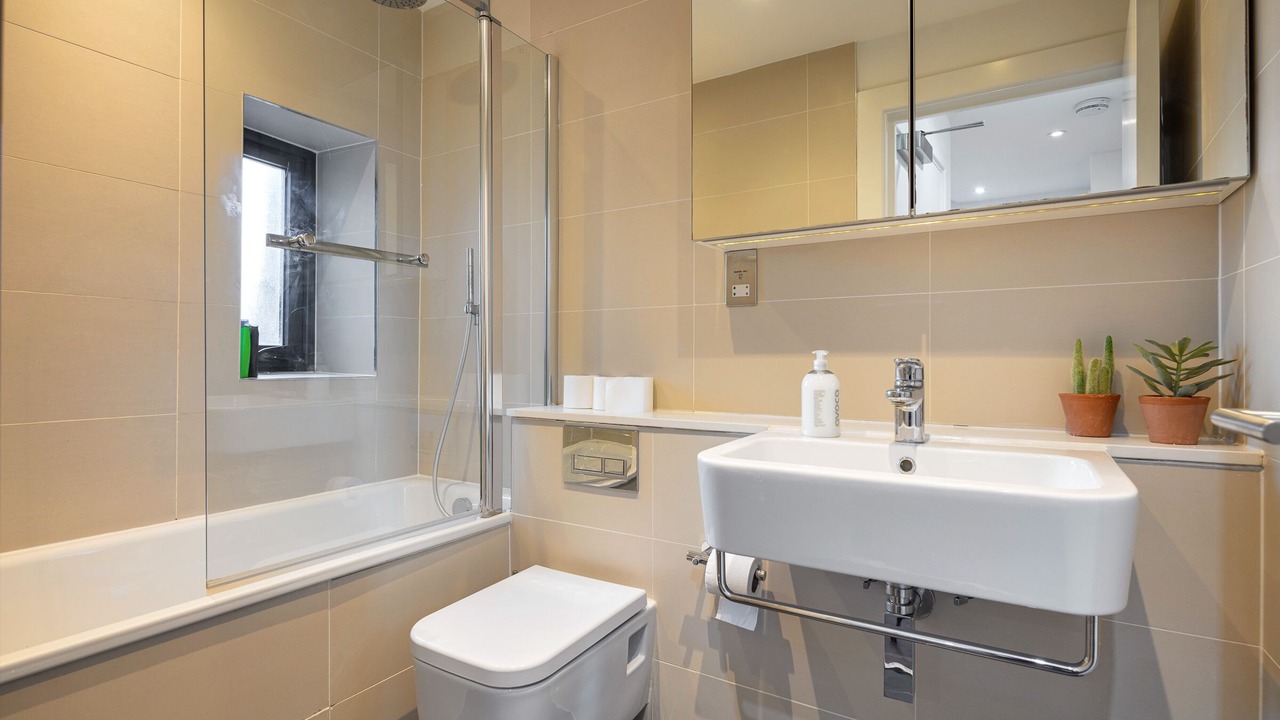 Photo of Bathroom in Finsbury