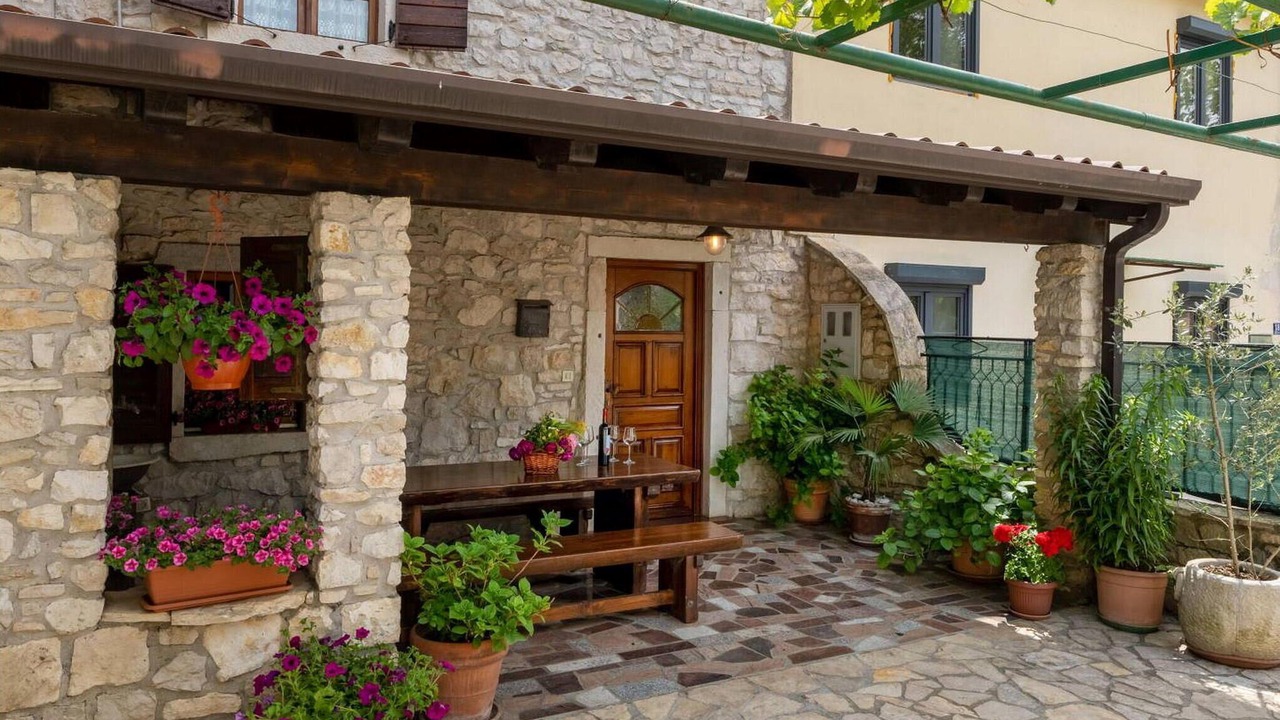 Photo of Others in Vozilici