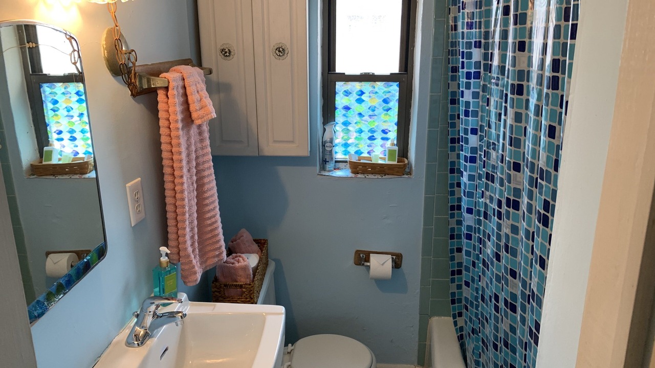Photo of Bathroom in Cottage Line