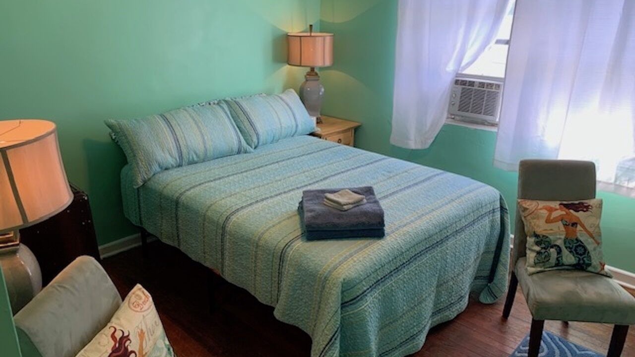 Photo of Others in Cottage Line