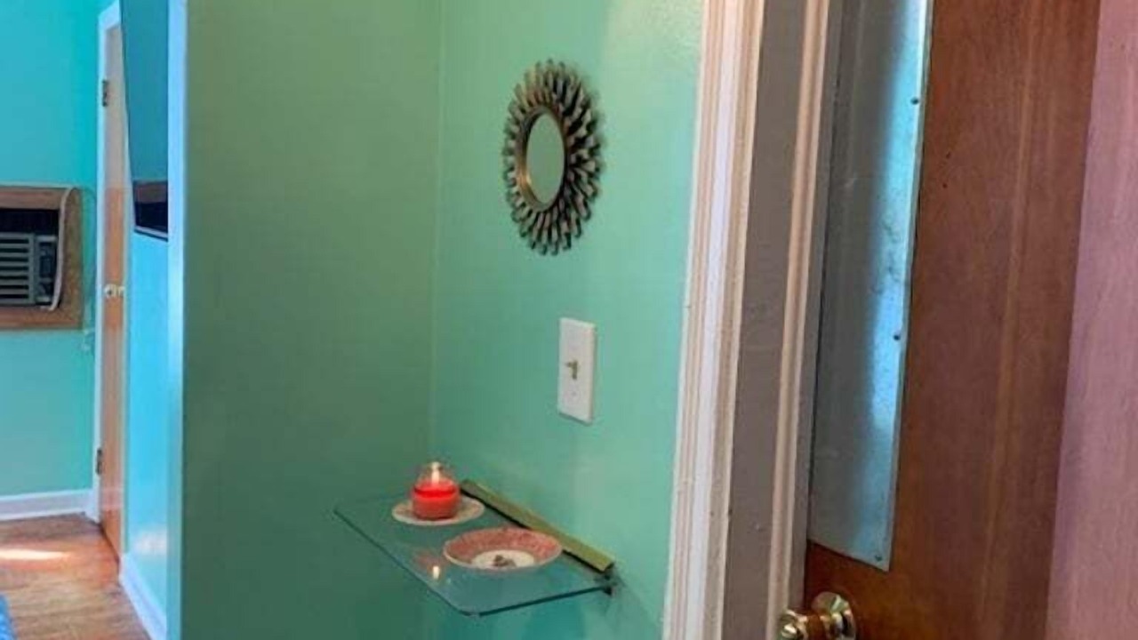 Photo of Others in Cottage Line