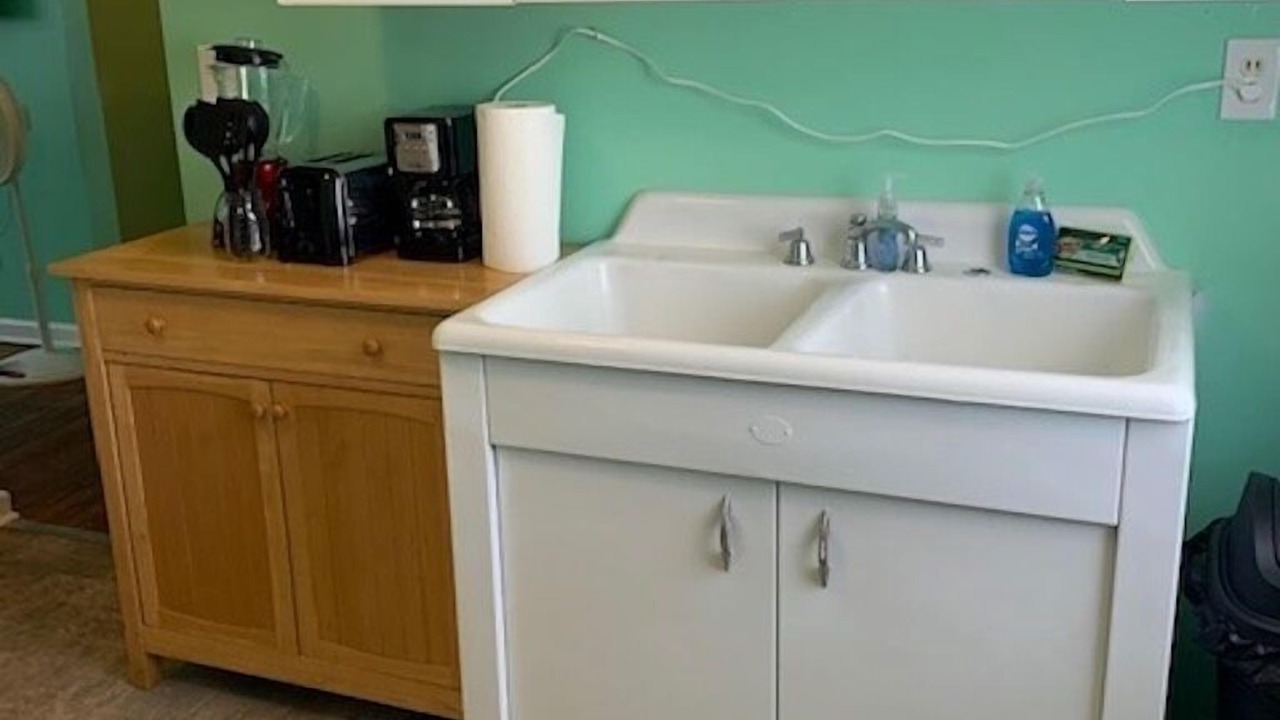 Photo of Others in Cottage Line