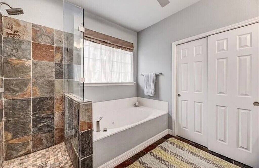 Photo of Bathroom in Manchaca