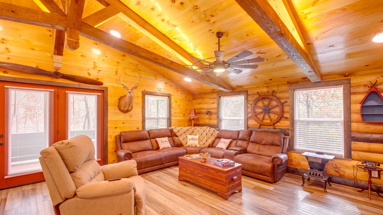 Photo of Livingroom in Lupton City