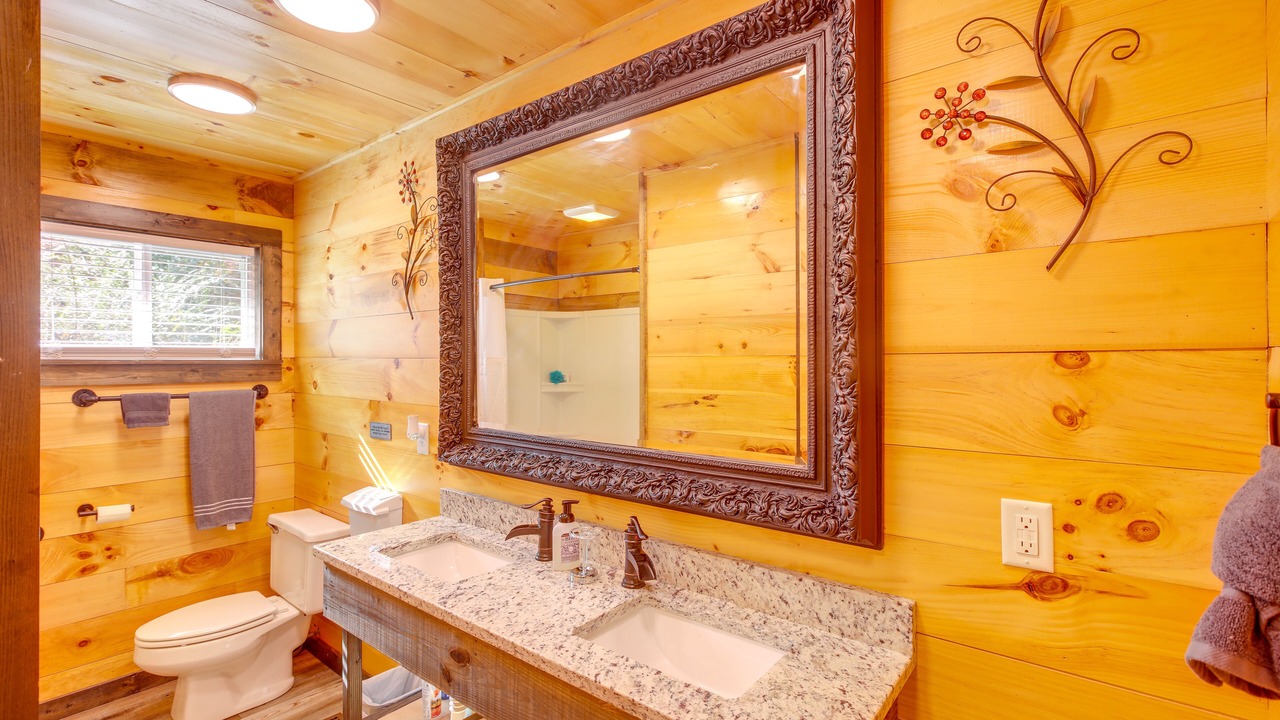 Photo of Bathroom in Lupton City