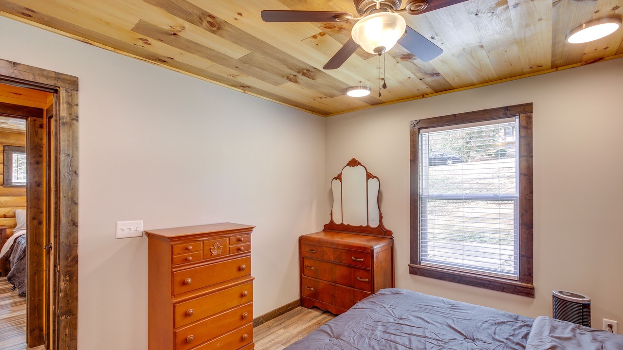 Photo of Bedroom in Lupton City