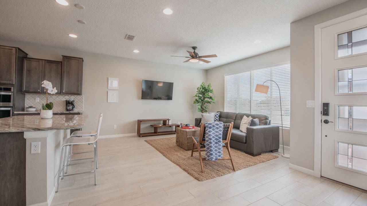 Photo of Livingroom in Taylor Ranch