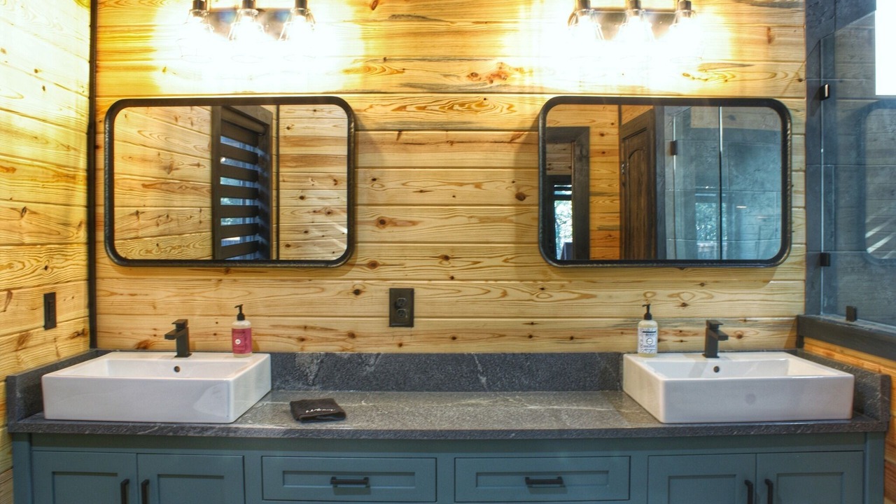 Photo of Bathroom in Wilburton