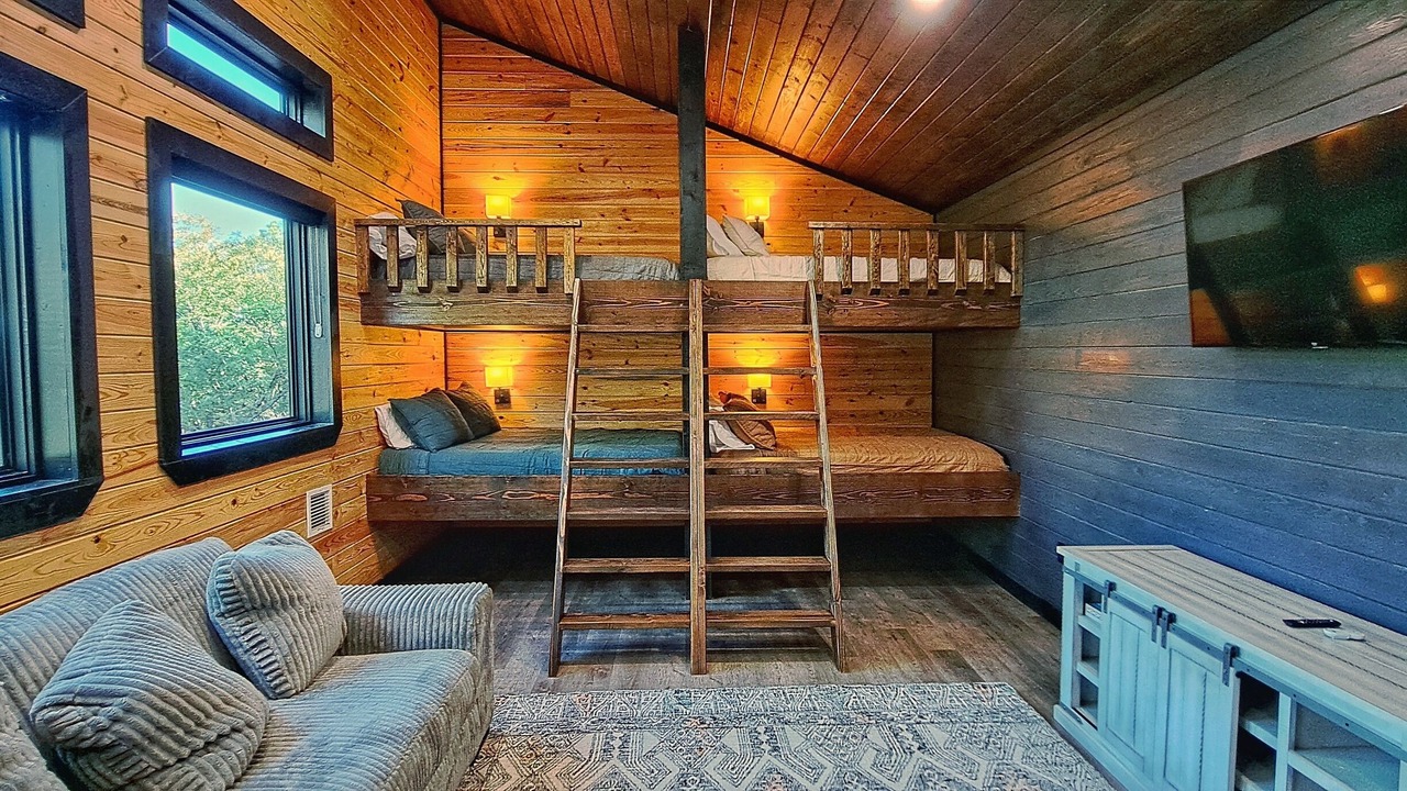 Photo of Bedroom in Wilburton