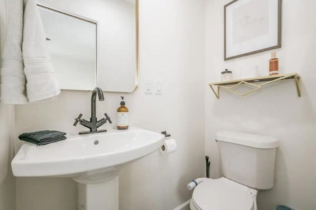 Photo of Bathroom in Dumas